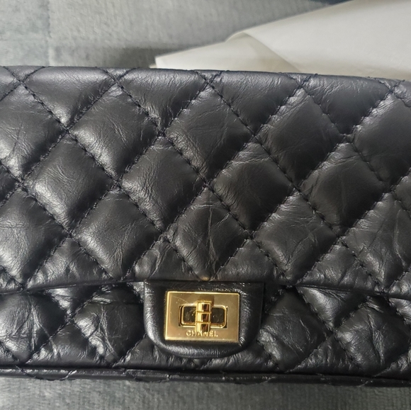 NEW Chanel Waist Bag Black 2.55 Aged Calfskin Reissue Fanny Gold - Picture 1 of 16